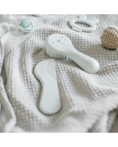 SUAVINEX CEPILLO Y PEINE INFANTIL GRIS SUAVINEX CEPILLO Y PEINE INFANTIL GRIS