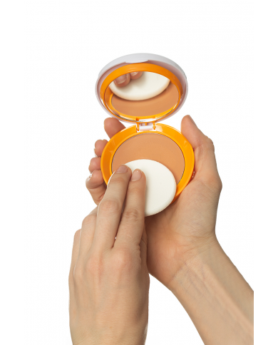 HELIOCARE 360º SPF 50+ OIL-FREE COMPACT PEARL HELIOCARE 360º SPF 50+ OIL-FREE COMPACT PEARL